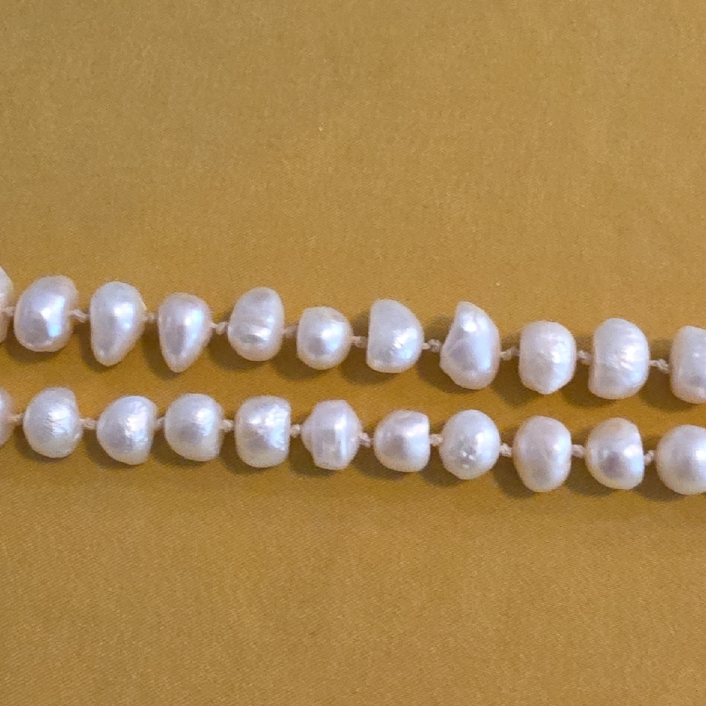 Vintage Knotted Fresh Water Pearl Necklace w/ 925 Silver Toggle "Cable" Clasp - Picture 11 of 16
